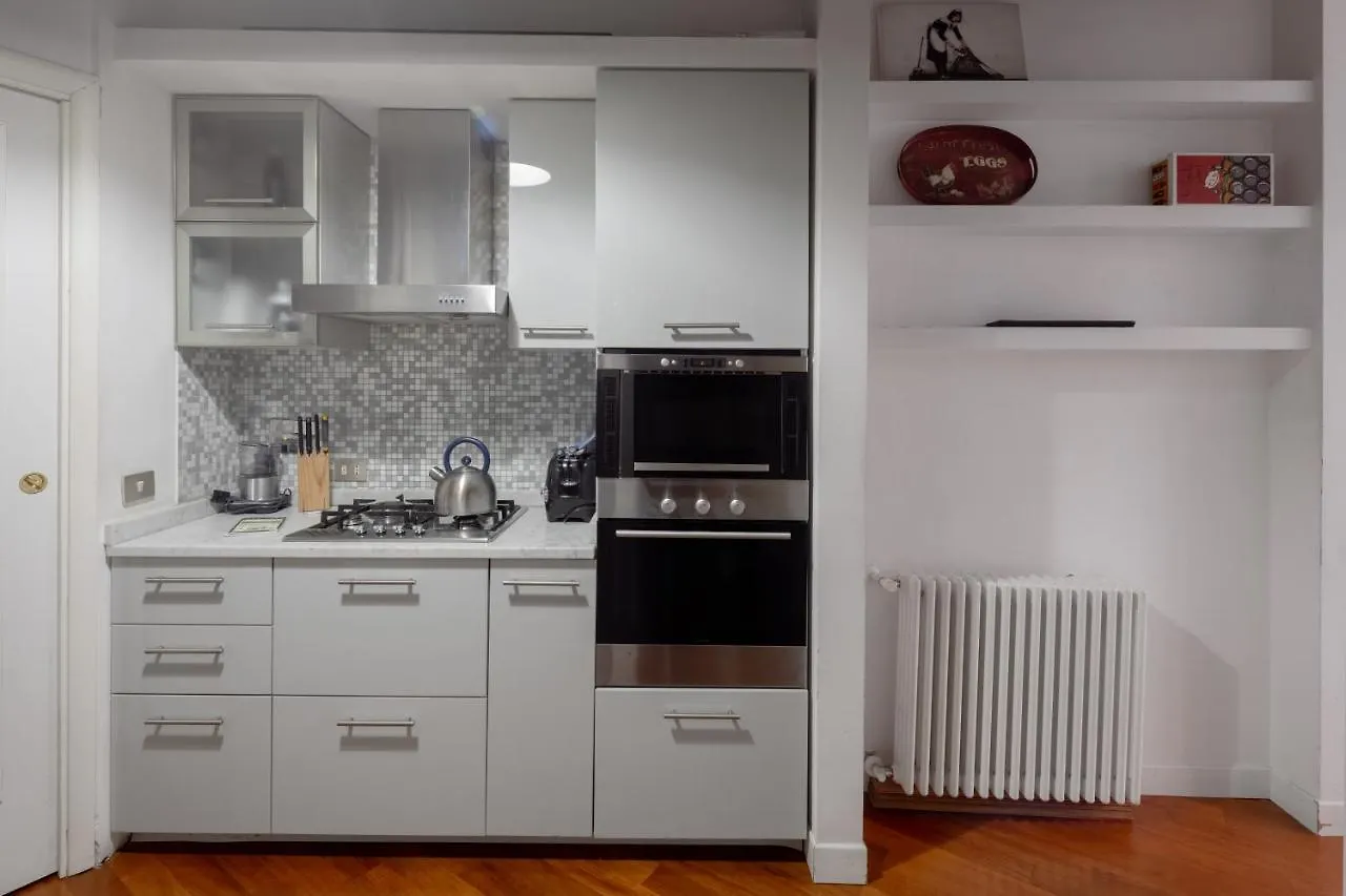 Elegante Rifugio In Centro Storico Roma Tra Piazza Del Popolo E Piazza Di Spagna Apartment