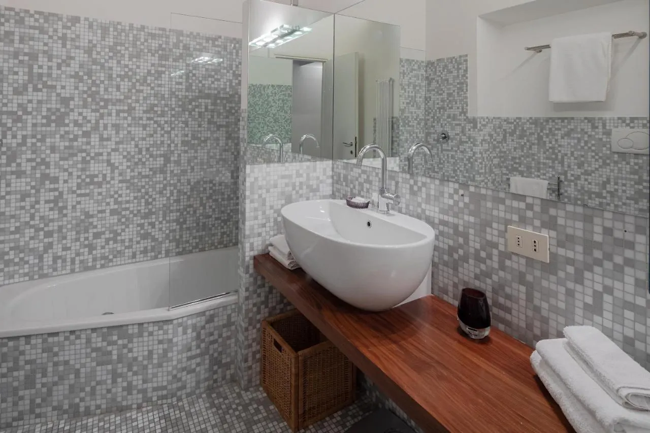 Elegante Rifugio In Centro Storico Roma Tra Piazza Del Popolo E Piazza Di Spagna Apartment