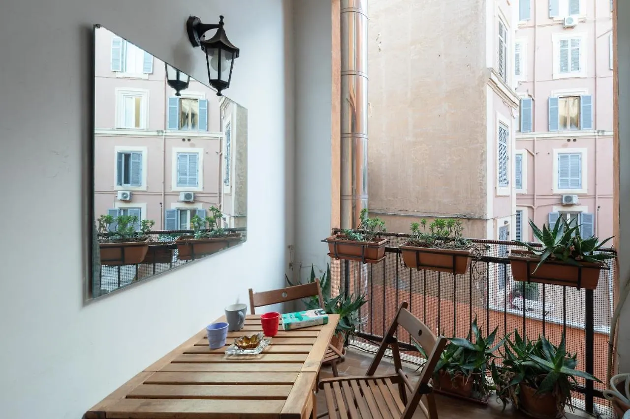 Apartment Elegante Rifugio In Centro Storico Roma Tra Piazza Del Popolo E Piazza Di Spagna
